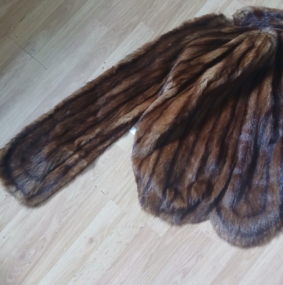 L.Bamberger & CO. Newark Elegant Brown Fur Mink Stole Wrap - Picture 6 of 16
